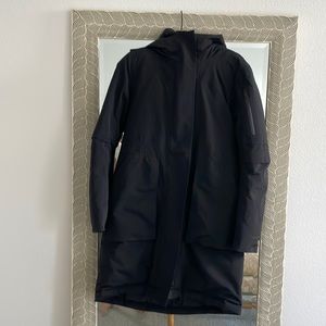 Lululemon thigh length parka